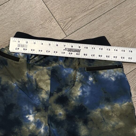 Fabletics The Fundamental Shorts Men Medium Green Tie Dye 7" Unlined Active Run - Picture 6 of 7